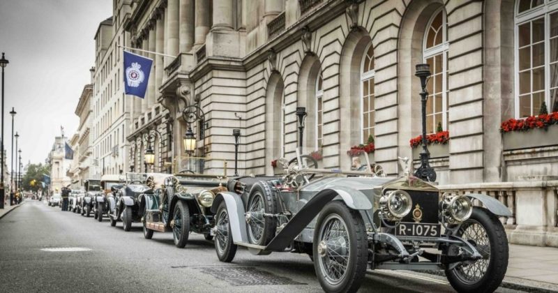 Общество: Британцы устроили гонку на 100-летних Rolls-Royce стоимостью миллионы долларов (видео)