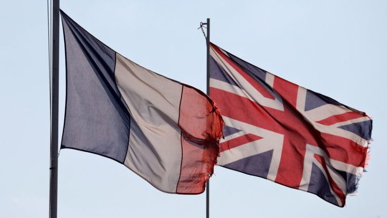 Общество: В МИД Франции заявили о необходимости пересмотреть отношения с Британией