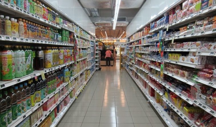 Общество: Британцы начали жаловаться на пустеющие полки в магазинах