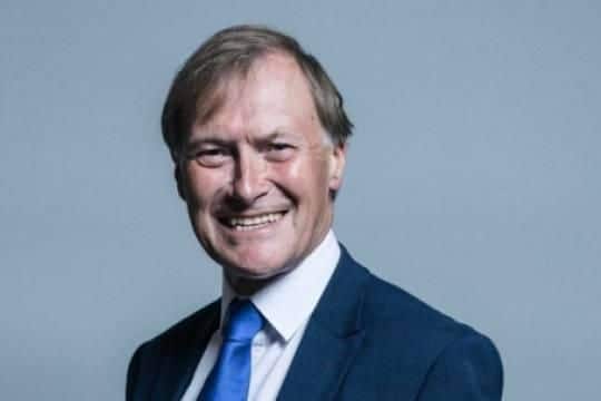 Общество: Власти Великобритании посчитали убийство депутата-консерватора терактом