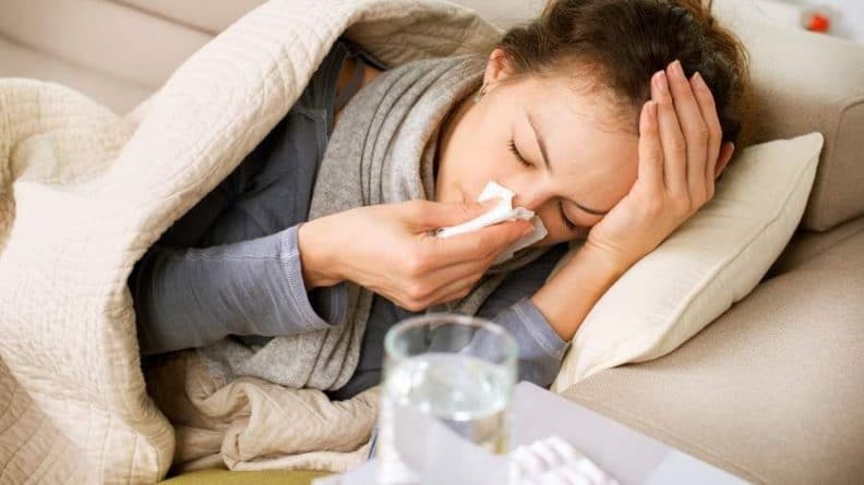 Общество: В Великобритании назвали способы борьбы с «супер-простудой»
