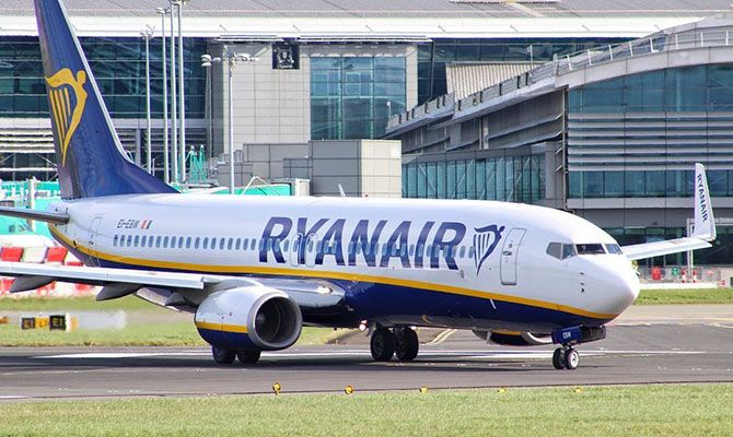Общество: Ryanair будет летать из Львова в Манчестер