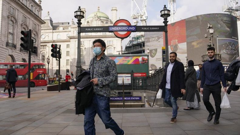 Общество: В Британии за сутки выявили более 49 тысяч случаев коронавируса