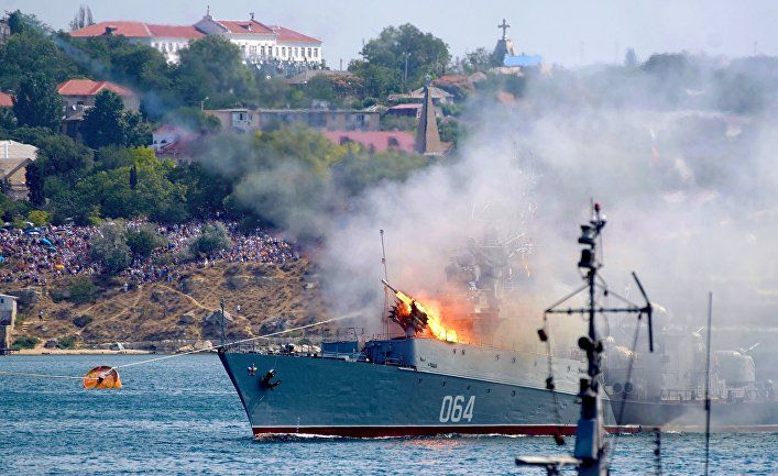 Общество: Daily Mail (Великобритания): Россия атакует «условного противника» у берегов Крыма, предостерегая США и Британию