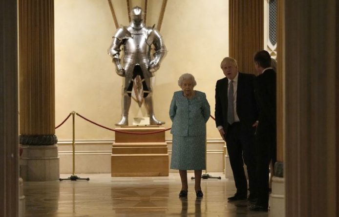 Общество: Принца Гарри призвали вернуться в Британию на фоне слухов о здоровье Елизаветы II