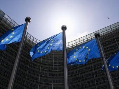 Общество: В ЕС признали COVID-сертификаты Великобритании и Армении