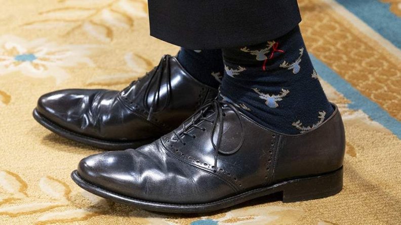 Общество: Британец не пошел на работу из-за отсутствия чистых носков