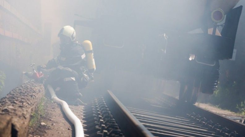 Общество: Появилось видео с места столкновения поездов у Солсбери, пострадали 13 человек