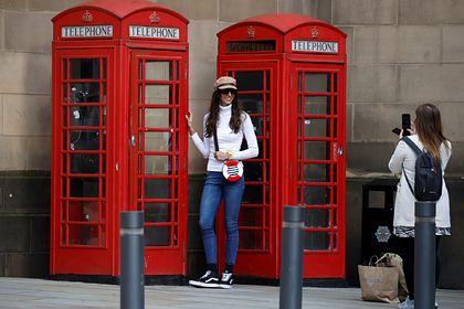 Общество: В Великобритании решили сохранить телефонные будки