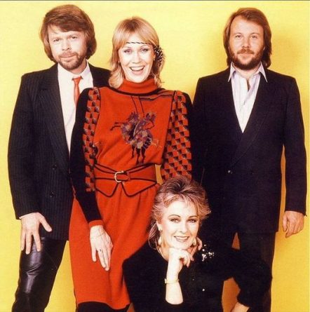 Общество: Новый альбом ABBA возглавил чарты в Великобритании