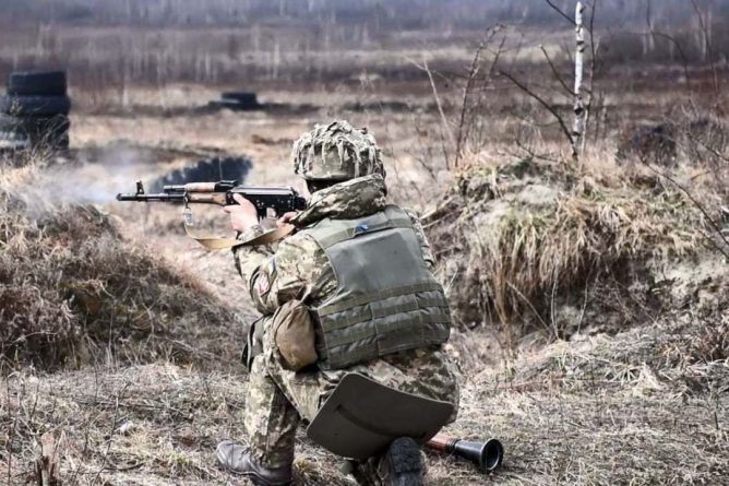 Общество: The Mirror: Британия собралась направить на Украину 600 спецназовцев