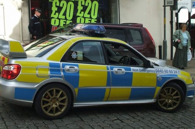 Общество: Полиция квалифицировала взрыв такси у больницы Ливерпуля как теракт