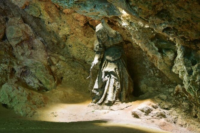 пещера матери шиптон