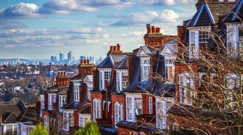 Недвижимость: Почему выгодно приобрести недвижимость в Великобритании?