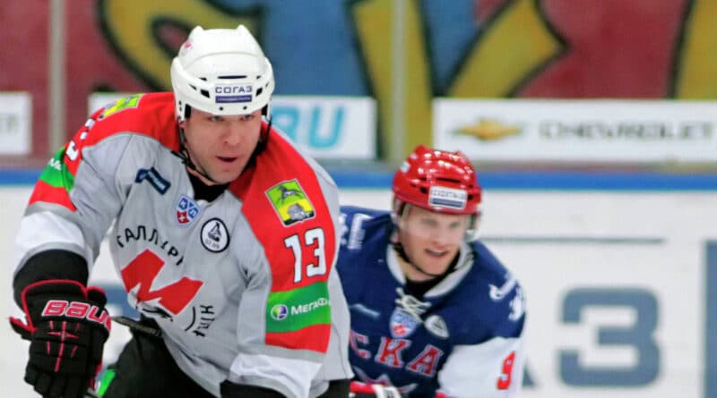 Крис Саймон - король дисквалификаций 07122022 Спорт: Крис Саймон - король дисквалификаций