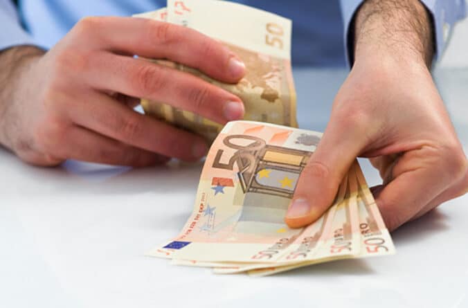 Бизнес и финансы: ТОП-5 онлайн компаний для отправки денег из Великобритании в Украину